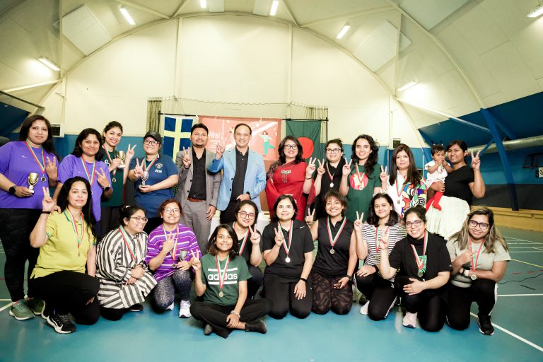 সুইডেনের গোথেনবার্গে প্রথম, প্রবাসী বাংলাদেশী নারীদের  ব্যাডমিন্টন প্রতিযোগিতা