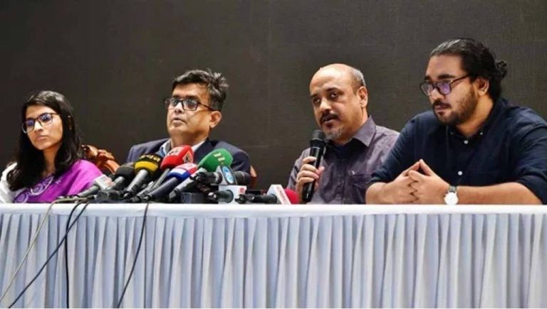 প্রেস উইংস হয়ে  উঠেছি  রম্যরস্যের  কারখানা