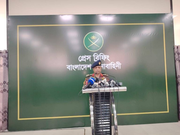 মবের বিরুদ্ধে কঠোর ব্যবস্থার হুঁশিয়ারি সেনাবাহিনীর