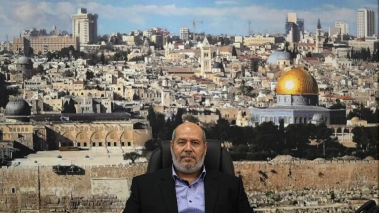 প্রথমবার প্রকাশ্যে আসছেন ফিলিস্তিনি যোদ্ধাদের নেতা