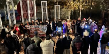 লন্ডনে শহীদ বুদ্ধিজীবী স্মরণে প্রদীপ প্রজ্বলন ও আবৃত্তি অনুষ্ঠান