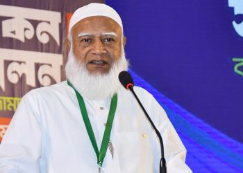 রাষ্ট্রের দায়িত্ব পেলে জনগণকে অন্ধকারে রেখে কিছুই করব না : জামায়াত আমির