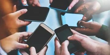 প্রবাসীদের মোবাইল ফোন ব্যবহারে ৬০ দিনের ছাড়